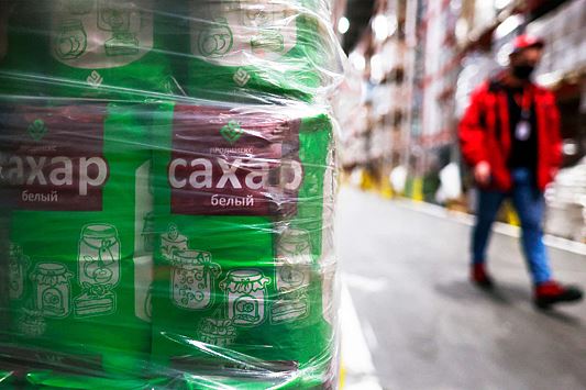 ФАС признала производителя сахара "Продимекс" виновным в ажиотаже на продукт в 2022 году