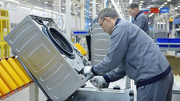 ИРПЭ: производство бытовой техники в России сократилось на 40% в 2022 году