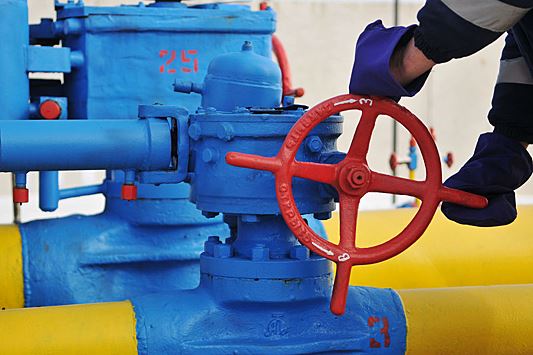 "Газпром": транзит российского газа через Украину вырос на 14,6%