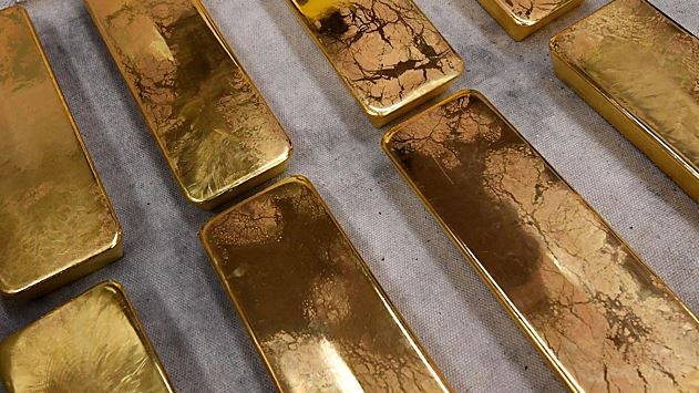 ВТБ намерен начать во II квартале выкуп у клиентов золотых слитков