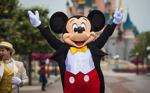 Walt Disney проведет реорганизацию и уволит 7 тыс. сотрудников
